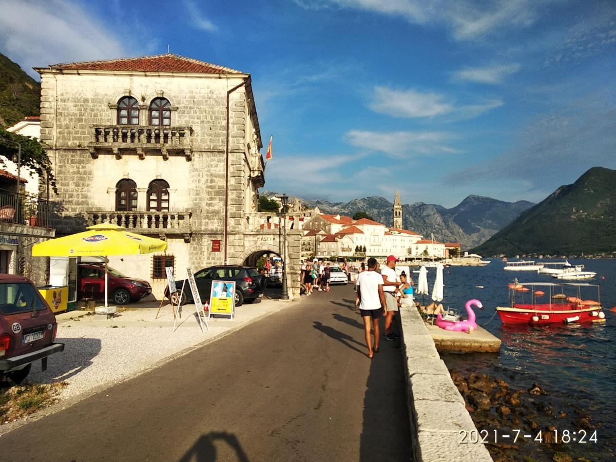 Old House Perast Apartment Exterior photo