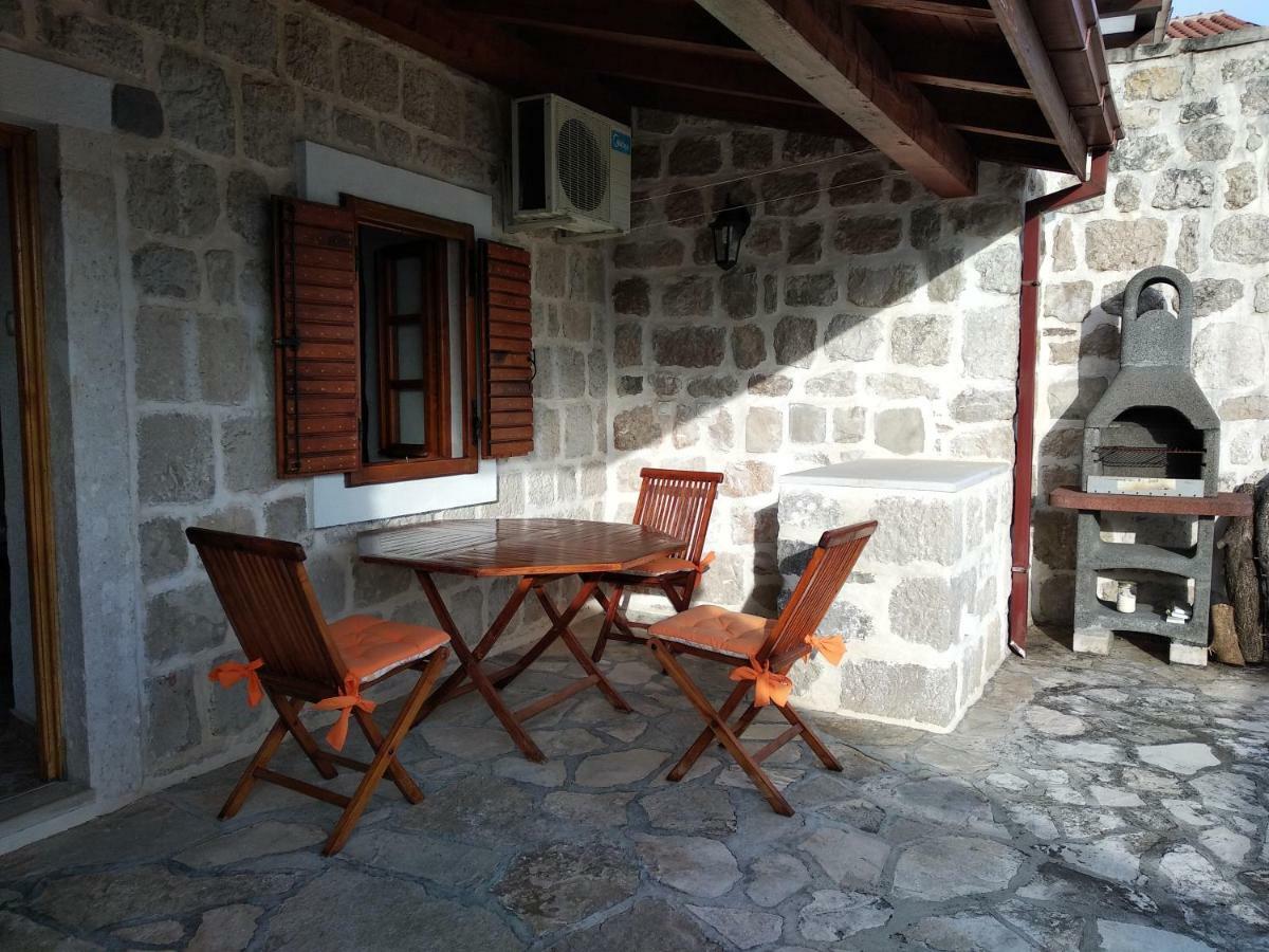 Old House Perast Apartment Exterior photo
